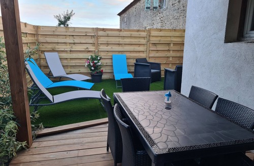 Thorigny House | Gite L'instant T Avec SPA Privatif