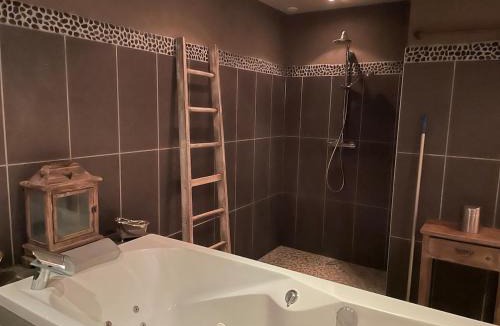 Jeuxey Apartment | Gite L Institut