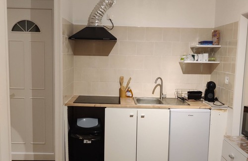 Romilly-sur-Seine Apartment | Gite l'olivier 2