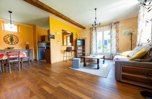 Saint-Sauveur-d'Emalleville House | Gite L'Orangerie du Château D'Emalleville