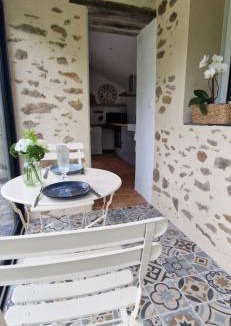 Blaison-Saint-Sulpice House | Gite la Berlotte
