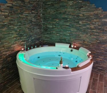 Rumilly House | Gite La Charme avec spa