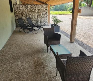 Rumilly House | Gite La Charme avec spa