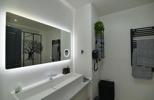 Saint-Paul-les-Fonts Apartment | gite la Cigale