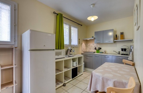 Aniane House | Gîte La Colline des Pins with Private Garden, Wi-Fi, and Air Conditioning
