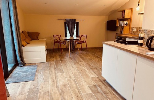 Montolieu House | Gite La Confluence