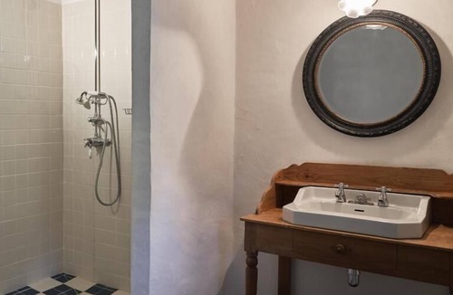 Pont-de-Barret House | Gite La Cour du Marronnier