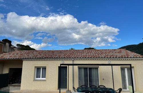 Les Ollieres-sur-Eyrieux Villa | Gite La Dolce Vita Villa
