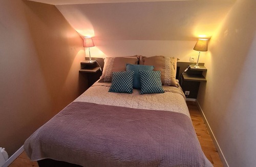 La Ferte-Saint-Aubin Cottage | Gite La Ferté-Saint-Aubin, 4 bedrooms, 7 persons