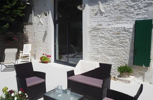 Saint-Hilaire-la-Palud House | Gite La Ferme - Les Gites Du Moulin
