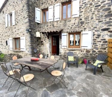 Saint-Pons House | Gite La Ferme de Mon Grand-Père