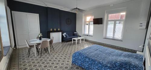Cerfontaine House | Gite La Ferme du Château