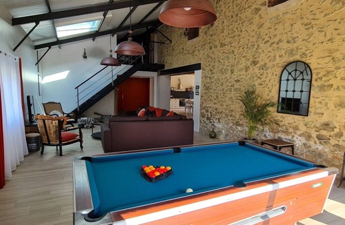 Sevremont House | Gîte La Ferme Du Mesnil with Private Terrace, Wi-Fi, and Air Conditioning