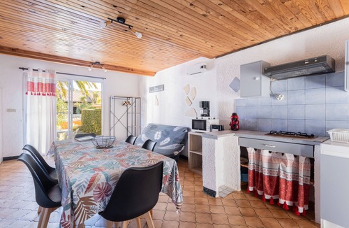 Roquefort-des-Corbieres House | Gîte La Capelle for 7 People, with Pool