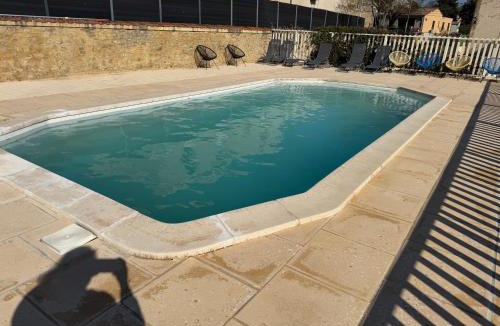 Saint-Laurent-La-Vernede Villa | Gite la Villa Jane