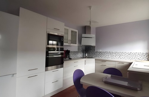 Mondion House | Gîte 'La Fromagerie' with Shared Pool, Private Terrace and Wi-Fi