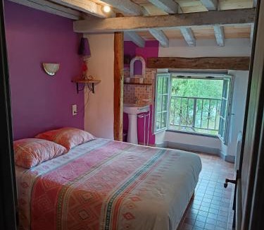 Salles House | Gite La Giscardie
