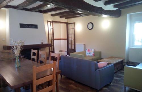 Artannes-sur-Indre House | GITE LA GRANDE AVALOUX