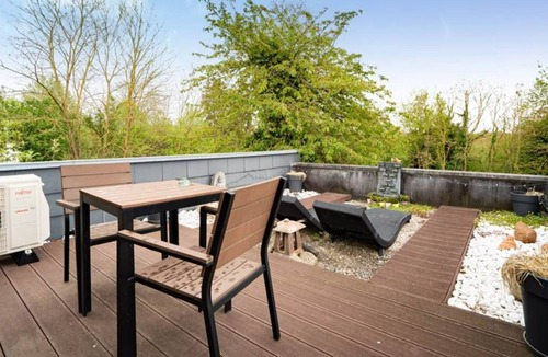 Gussignies House | Gite LA Grange AU Corps