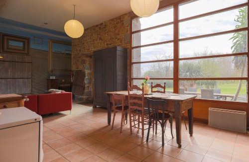 Prat House | Gite la Grange Cheval Rouge 4 pers