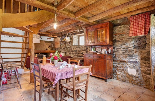 Sentein Cottage | Gîte “La Grange De Claude” with Mountain View and Private Garden