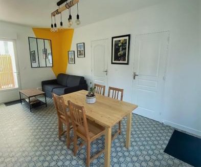 Douvrin Apartment | Gite La Maison Blanche - 1 to 6 people