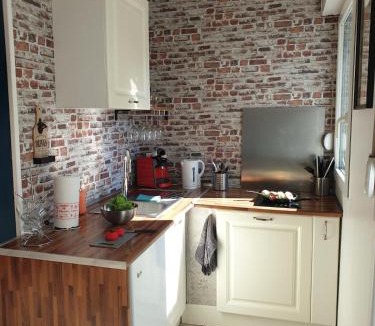 Douvrin Apartment | Gite La Maison Blanche - 1 to 6 people
