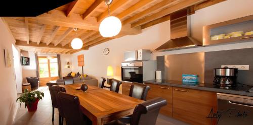 Chozeau House | Gite La Maison D'émile