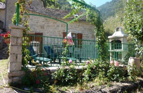 Saint-Chely-du-Tarn House | Gite la maison de Jules