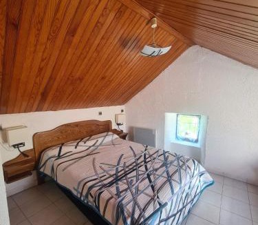 Saint-Chely-du-Tarn House | Gite la maison de Jules