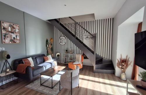 Breteil House | Gite La maison du 37 avec terrasse et jardinet