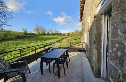 Les Herbiers House | Gite La Marguerite À La Campagne