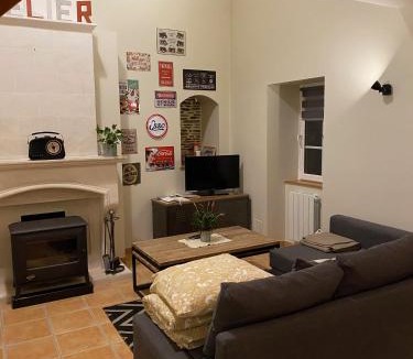 Livry House | Gite " La petite maison"