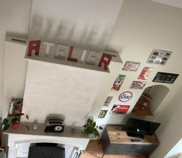 Livry House | Gite " La petite maison"