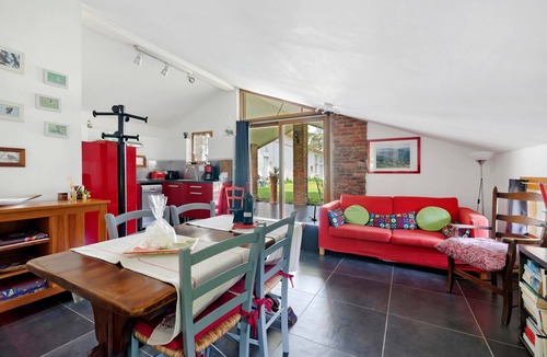 Mazeres House | Gite La Petite Maison Mazères – Tranquility in the Ariège Countryside