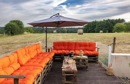 Saint-Geyrac House | Gite La Petite Prairie + annex, private swimming pool for group holidays