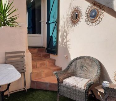 Montagnac Apartment | gite la petite vigneronne