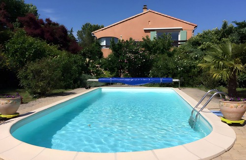 Ruoms House | Gite la Roseraie with Pool