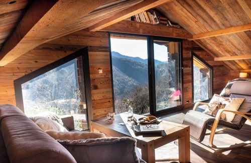 Belvedere Cottage | Gîte "La Sittelle" with Mountain View, Wi-Fi, and Air Conditioning