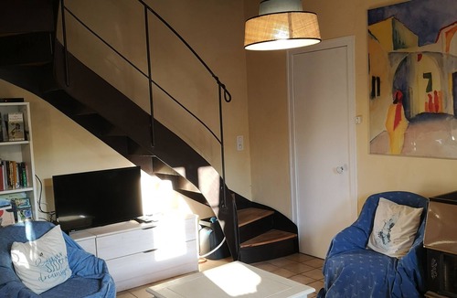 Saint-Franchy House | Gite La Tanière d'Ysengrin a cosy house in the heart of a Burgundy village