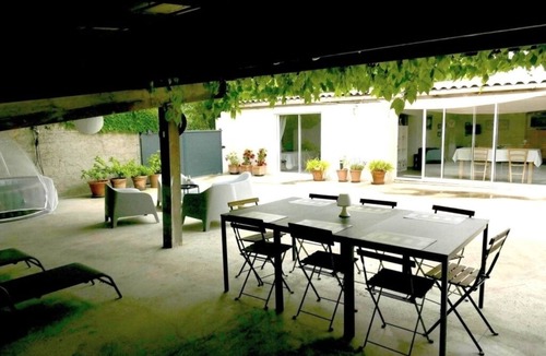Espondeilhan House | Gîte la Tuilerie - Charming house with terrace & jacuzzi in Espondeilhan
