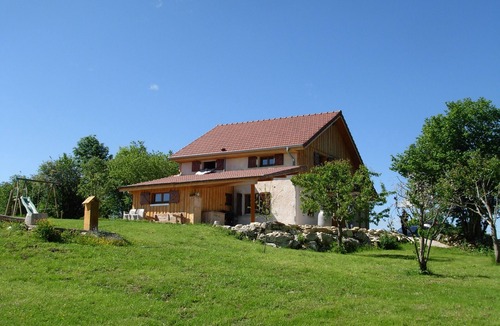 Le Barboux House | Gîte 'La Valentine', secluded country house in the heart of nature