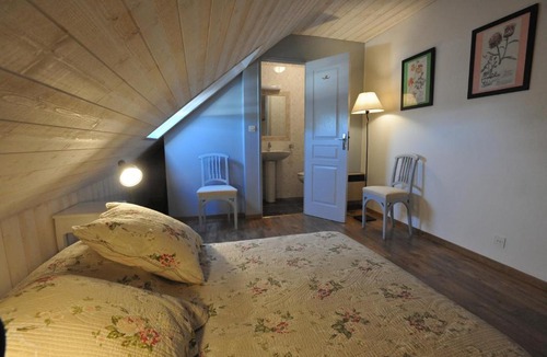 Ceyssat Bed & Breakfast | Gite La voie romaine