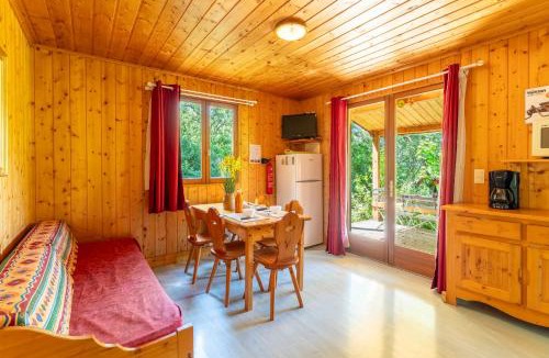 Mirabel-aux-Baronnies Ski Chalet | Gite Lavande