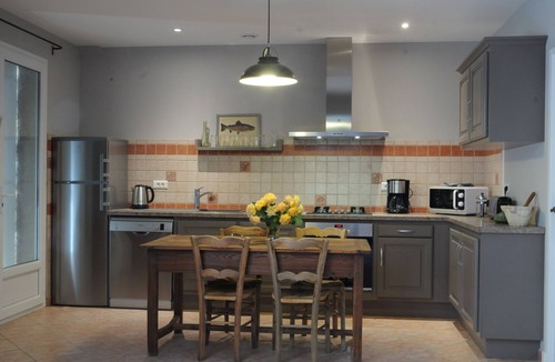 Althen-des-Paluds House | Gite Le 199