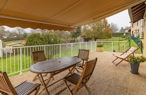 Saint-Jory-de-Chalais House | Gîte 'Le Bûcher' – Authentic Charm with Terrace, Balcony and Shared Garden in the Heart of Nature