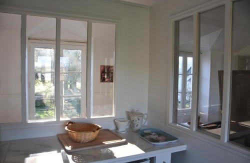 Brain-sur-Allonnes Apartment | Gite LE BALCON