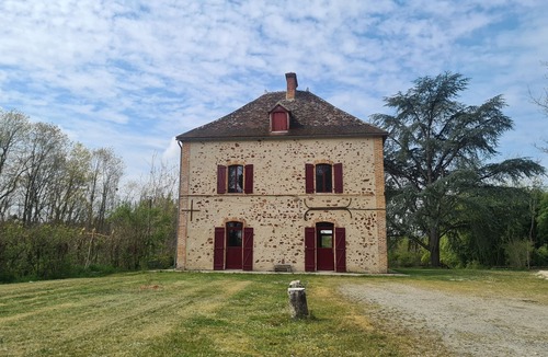 Le Blanc Cottage | Gite Le Blanc, 4 bedrooms, 10 persons