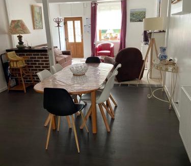 Fumay House | gite le CARMEL