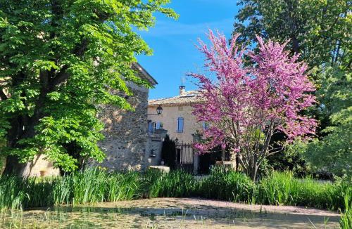 Valensole House | gite le figuier-La Roseraie du Val'ensoleillé